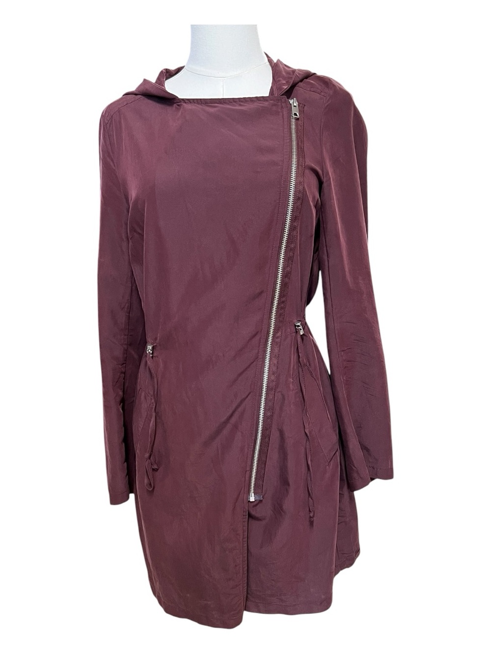 EUC+ H&M Divided Burgundy Hooded Lightweight Jacket | Size 2